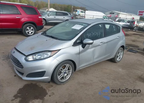 2018 Ford Fiesta Se z USA, uszkodzony, nr VIN 3FADP4EJXJM124481